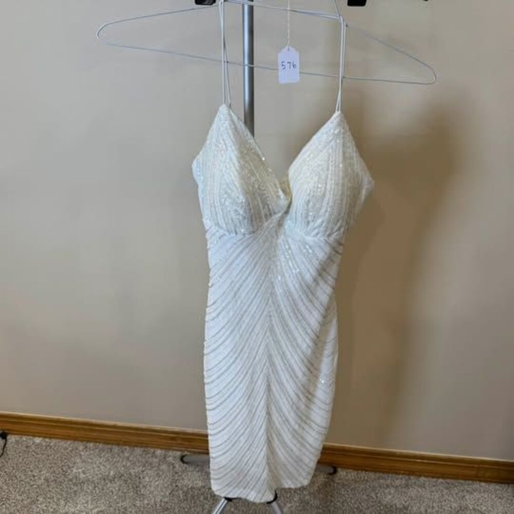 B. Darlin White Sequined Bodycon Dress Size S